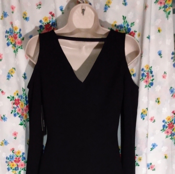 Bold Elements Women's Dress, sz S,  Black, long sleeve open shoulder, NWT - Picture 7 of 8